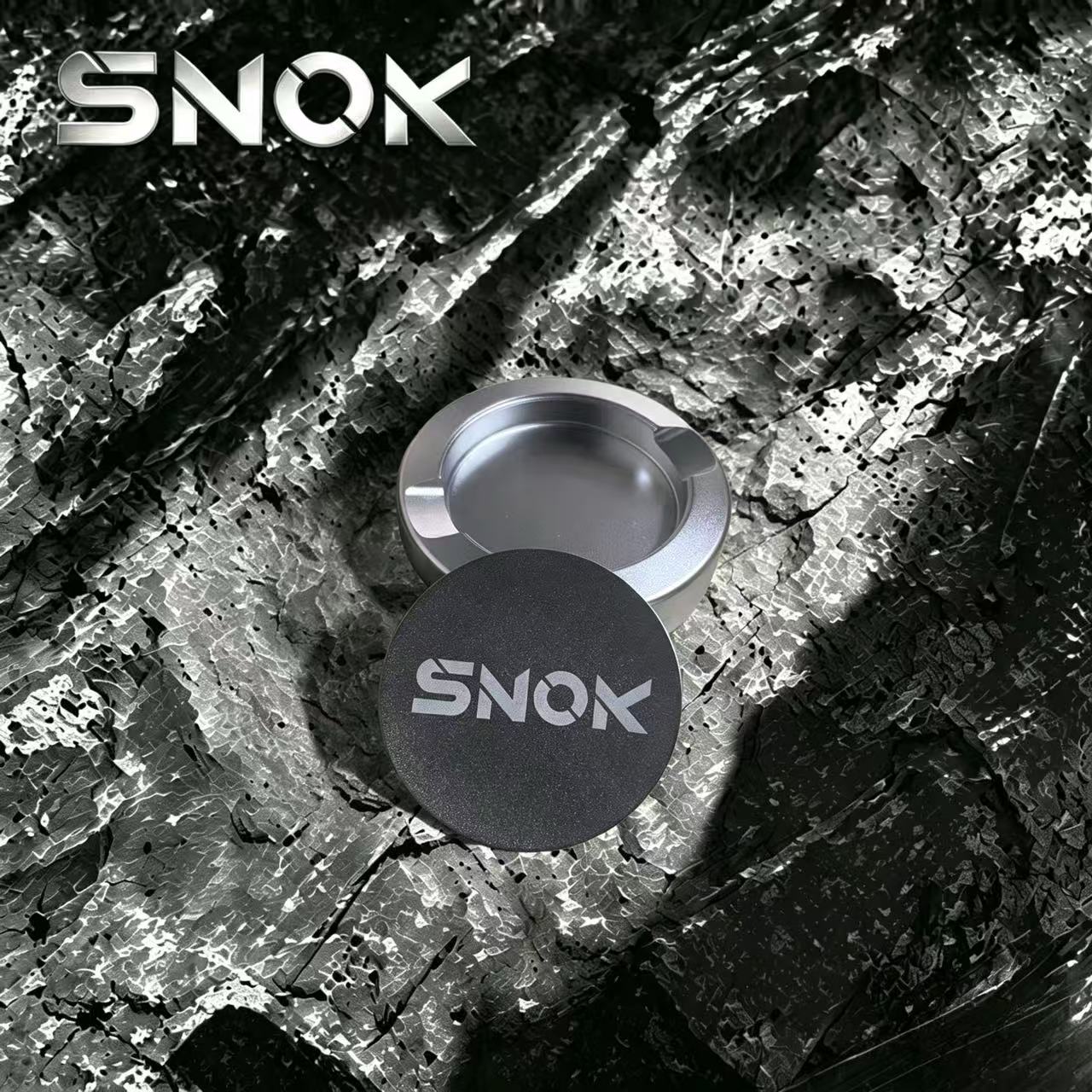 SNOK Portable Aluminum Tobacco Tin, Airtight Moisture Storage Case for Rolling Tobacco, Durable Container for Smokers